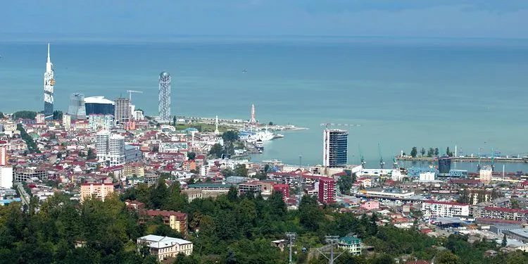 Апартамент Батуми — Фото 1