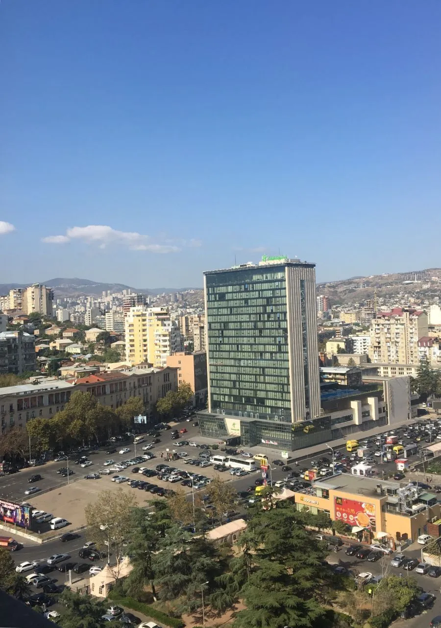 Уютная Квартира в центре близко к отелю "Холидей Инн" — Фото 3