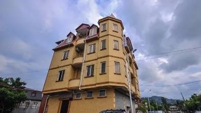 Голден хаус